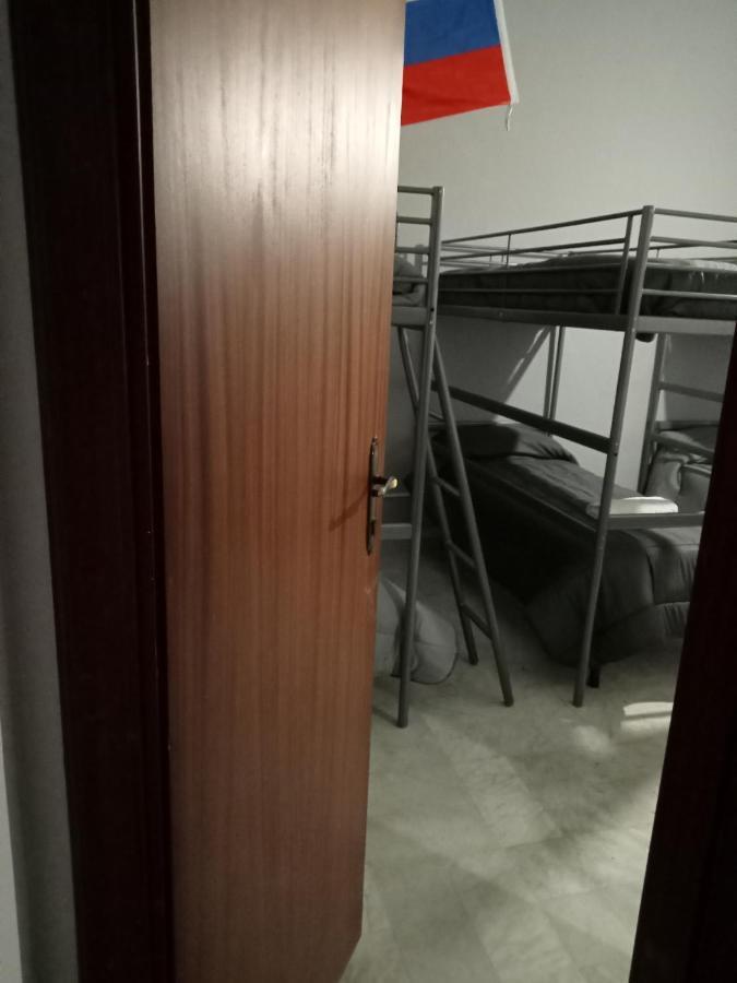 Dama Hostelbb * Neapel