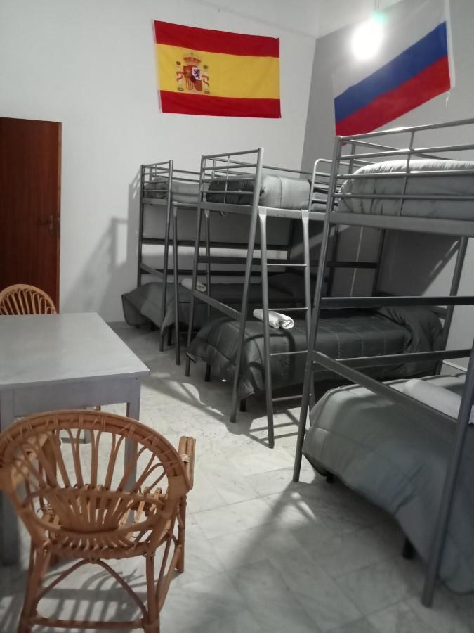 Dama Hostelbb Albergue Nápoles